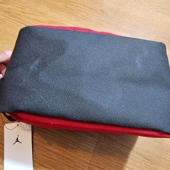 Air Jordan 1 3 4 5 6 11 Travel Toiletry Bag Bred Black Zippers Pockets Carry On - Picture 7 of 7